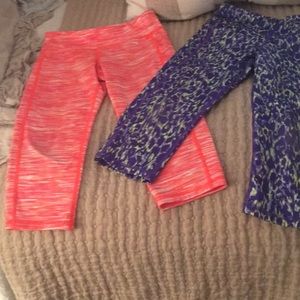 Old Navy girls size 6/7 go dry 3/4ths leggings
